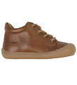 Pom Pom Prewalker - First Sport Lace - Dark Camel