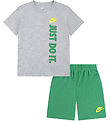 Nike Shorts Set - T-Shirt/Shorts - Fase Green