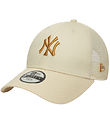 New Era Cap - 9Forty - Homefield Trucker - Light Beige