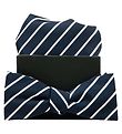 Grunt Fliege m. Taschentuch - Mel Stripe - Navy/White