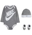 Nike Gift Box - Bodysuit l/s/Beanie/Socks - Futura - Grey Heathe