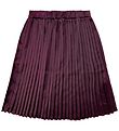 The New Skirt - Winetasting