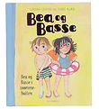Forlaget Gyldendal Book - Bea And Basse 4 - Bea And Basse I Swim