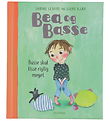 Forlaget Gyldendal Book - Bea And Basse 2 - Basse Must Pee Right