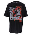 New Era T-shirt - NBA Player Graphic - Chicago Bulls - Black