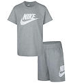Nike Shorts Set - T-shirt/Shorts - Dark Grey Heather
