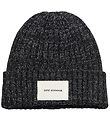 Petit by Sofie Schnoor Beanie - Knitted - Black