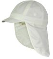 En Fant Sólhattur - Marshmallow White