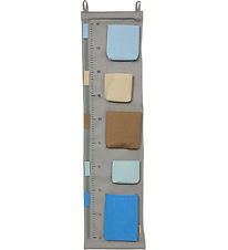 OYOY Growth Chart - Saga - Clay