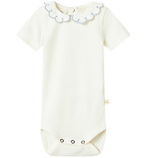 Lil' Atelier Stuttermabolur - NbfFundo - Coconut Mjólk/Zen Blue