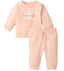 Calvin Klein Sweatset - Monogram - Spansk VillaRosa