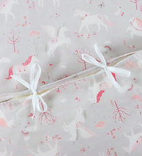 Nørgaard Madsens Bedding - Baby - Grey w. Pink Unicorns