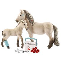 Schleich Horse Club - H: 8,5 cm - Hannah's First Hjálparbúnaður