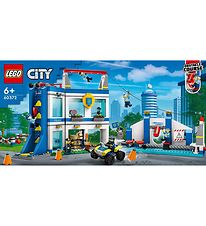 LEGO City - Poliisien koulutuskeskus 60372 - 823 Osaa