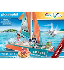 Playmobil Family Fun - Catamaran - 71043 - 53 Parts