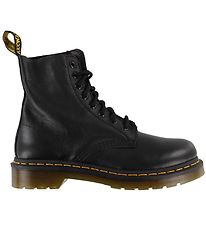 Dr. Martens Stígvél - Virginia - Svart