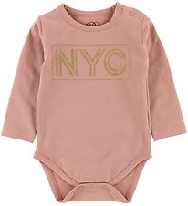 Petit Town Sofie Schnoor Bodysuit l/s - NYC - Pink w. NYC/Gimmer