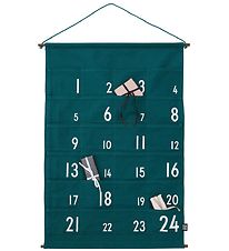 Design Letters Weihnachtskalender - 73 cm - M Wüstengrün
