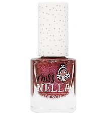 Miss Nella Naglalakk - Shazam
