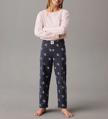 Calvin klein pajamas deals
