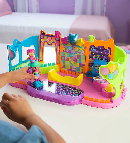 Gabby's Dollhouse Set - 12 Parts - Party Room