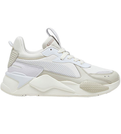Puma shoes silver deals