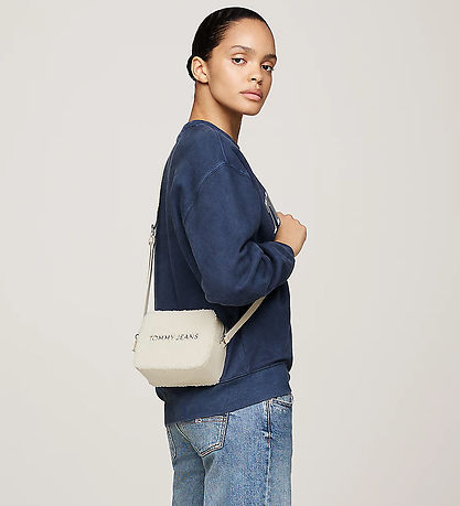 Tommy Hilfiger Axelväska - Ess Must Camera Sherpa - Vit