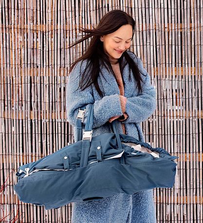 Voksi Fußsack - Carry - 76/108 cm - Poppy Blue/Flügel