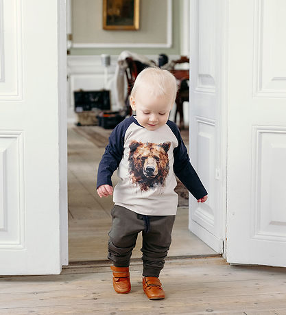 Hust and Claire Blouse - Anton - Navy w. Bear