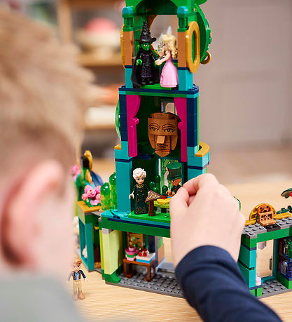 LEGO® Wicked - Welcome to Emerald City 75684 - 945 Partar