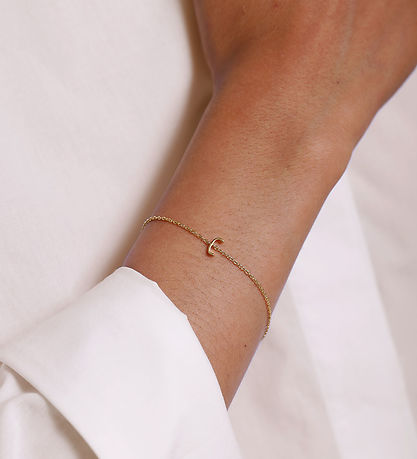 Design Letters Armband - C - 18K gullhúðað