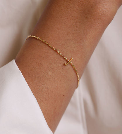 Design Letters Armband - J - 18K gullhúðað