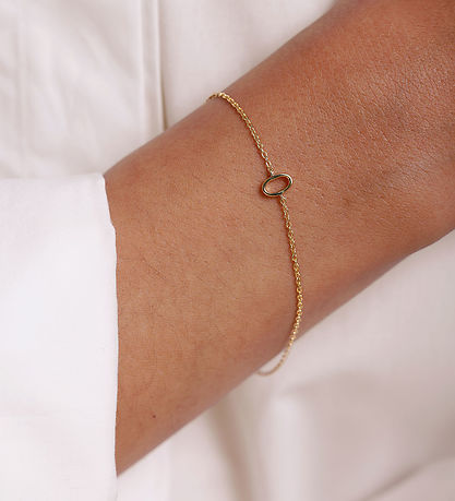 Design Letters Armband - O - 18K gullhúðað
