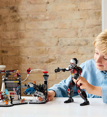 LEGO® Marvel - Captain America: Civil War Action Battle 76314 - 