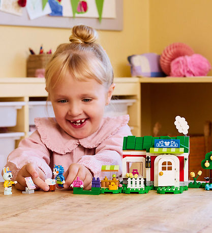 LEGO® Animal Crossing - Able Sisters Clothing Shop 77055 - 322 S
