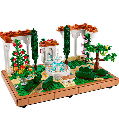 LEGO® Icons - Fontänträdgård 10359 - 1302 Delar