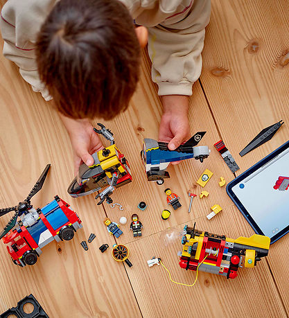 LEGO® City - Remix - Helikopteri, paloauto ja sukellusvene yhdes