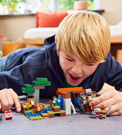 LEGO® Minecraft - The Armadillo Mine Expedition 21269 - 247 Part