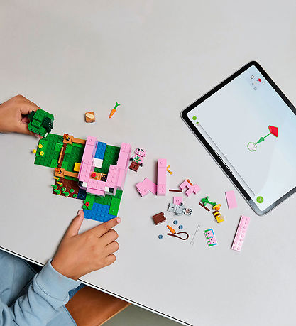 LEGO® Minecraft - Piglet House 21268 - 238 Delar