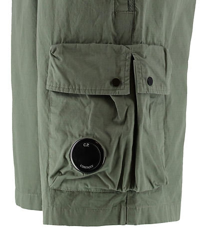 C.P. Company Shorts - Armygrün