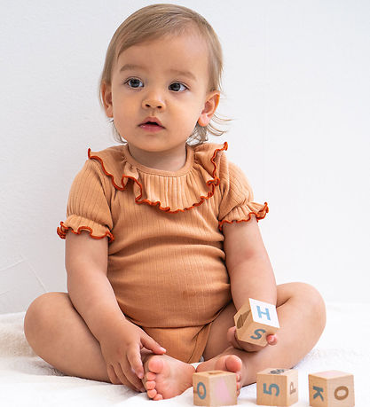 Minimalisma Bodysuit k/æ - Rib - Nynne - Peach