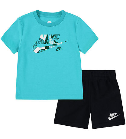 Nike Shorts Set - T-Shirt/Shorts - Schwarz