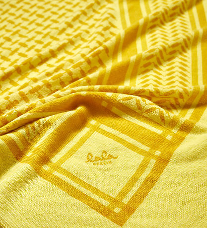 Écharpe Lala Berlin - Triangle Trinity Classic+ M - Jaune