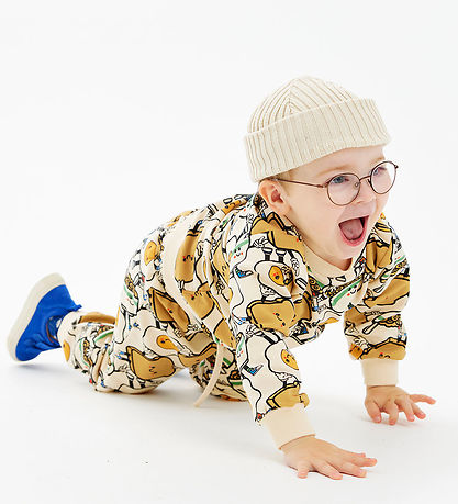 The New Siblings Sweatshirt - TnstNelson - White Swan AOP