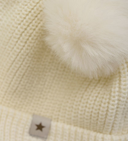 Huttelihut Beanie - Knitted - Antique White w. Pom-Pom