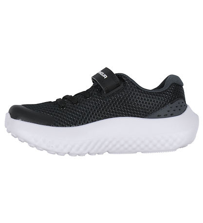 Under Armour Skór - BPS Surge 4 - Svart