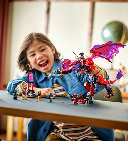 LEGO® Ninjago - Chaos Dragon Thunderfang 71832 - 668 Parts