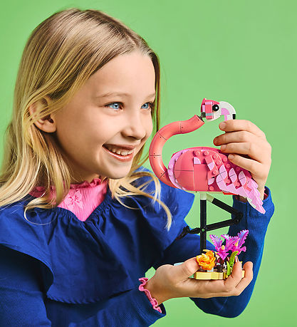 LEGO® Creator - Wild animals: Pink flamingo 31170 - 288 Parts