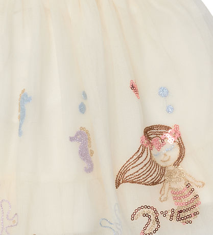 Hust and Claire Pils - Ninna - Ivory M. Hafmeyjar