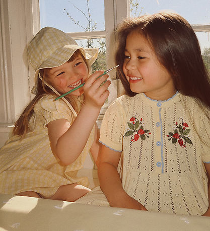 Flöss Sólhattur - Olivia - Soft Yellow Heart Gingham